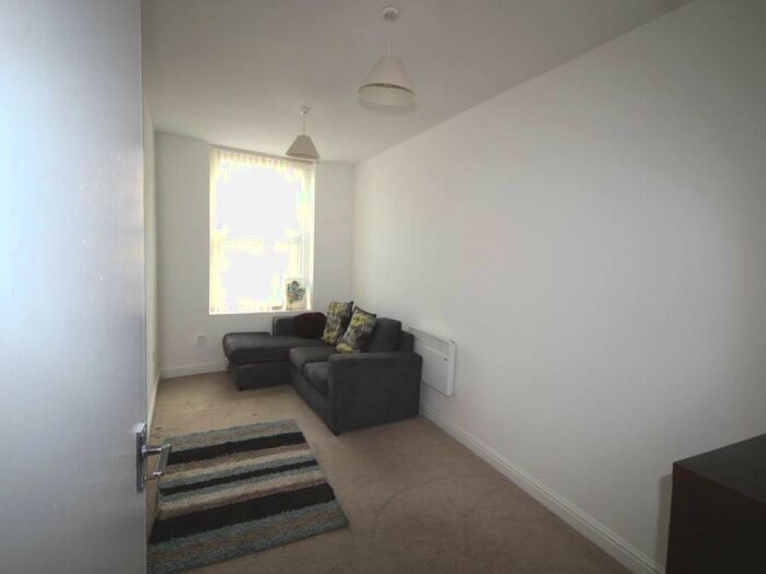2 Bedroom Flat To Rent In Church Street, Rastrick, Brighouse, HD6