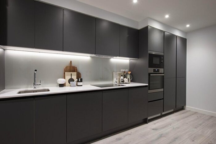 1 Bedroom Flat To Rent In The Courtyard Circus Street, BN2