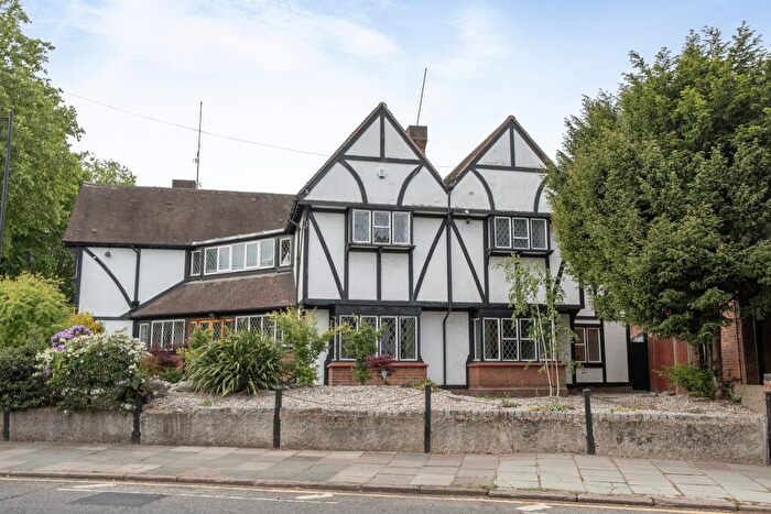 7 Bedroom Detached House For Sale In Cecil Road, Enfield, EN2