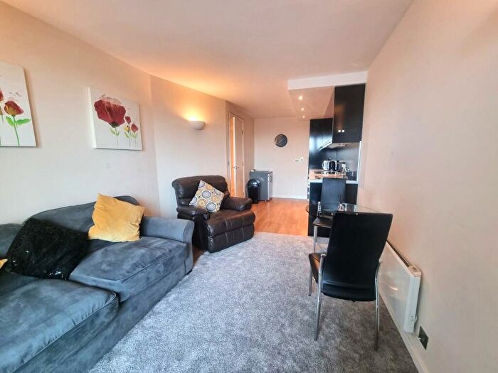 2 Bedroom Flat To Rent In Wellington Quarter, Wellington Street, Leeds, LS1