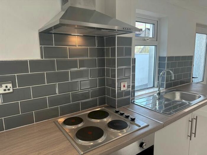 3 Bedroom Terraced House To Rent In Alexandra Place, Sirhowy, Tredegar, NP22