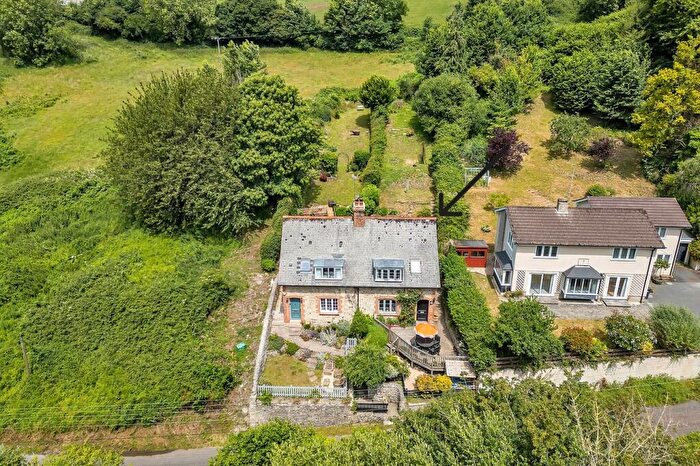 3 Bedroom Cottage For Sale In Hillside, Axmouth, Devon, EX12