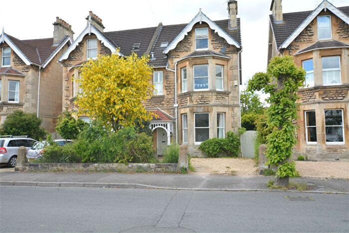 5 Bedroom Semi-Detached House To Rent In Forester Road, Bath, BA2