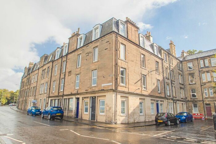 2 Bedroom Flat To Rent In Lower Granton Road, Edinburgh, EH5