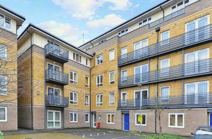 1 Bedroom Flat To Rent In Rosegate House, Hereford Road, Bow, Mile End, London, E3
