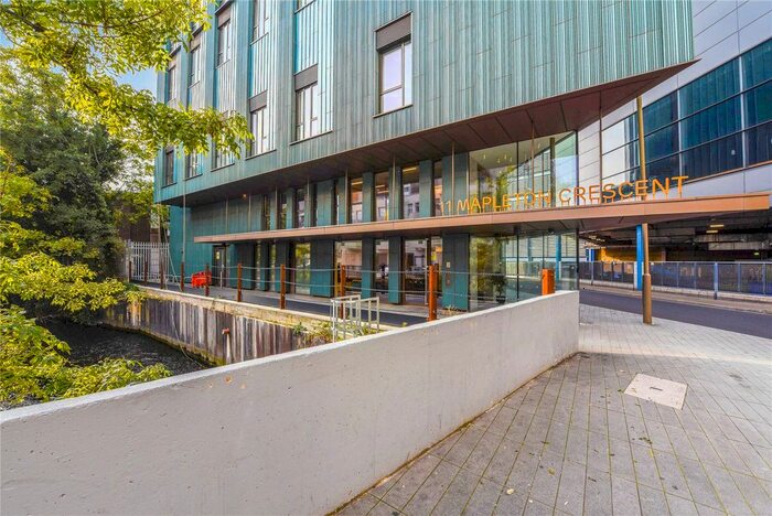 1 Bedroom Flat For Sale In Mapleton Crescent, London, SW18