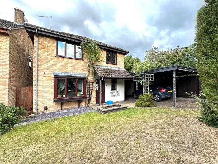 4 Bedroom Detached House For Sale In Sage Close, Billing Arbours, Northampton, NN3