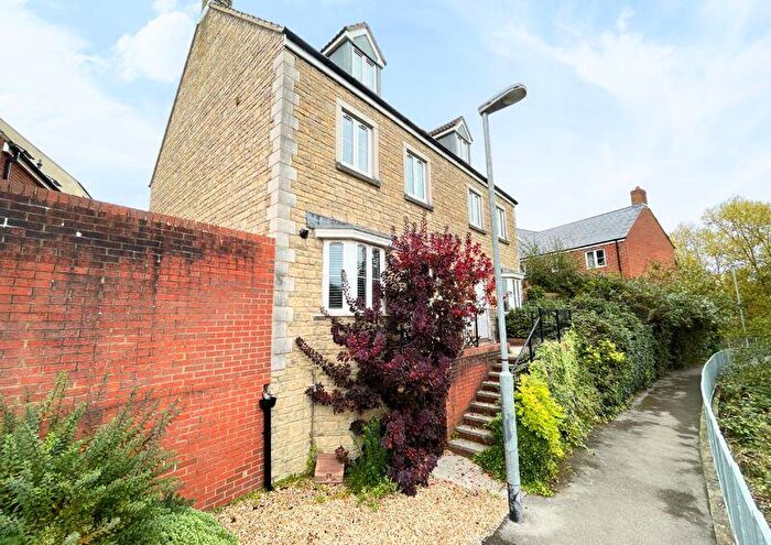 4 Bedroom House To Rent In Knights Maltings, Frome, BA11