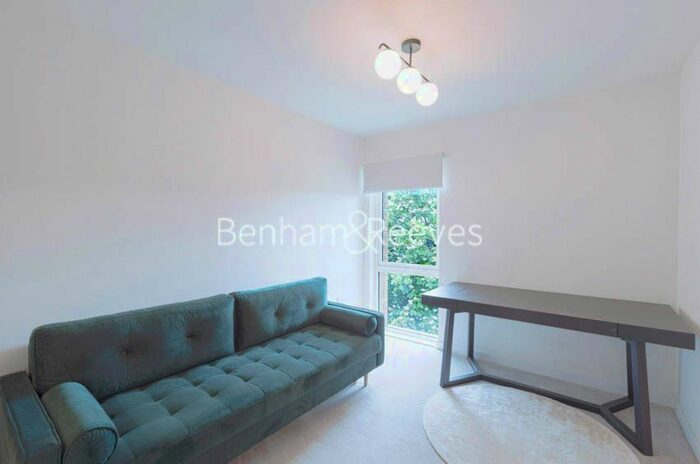 2 Bedroom Flat To Rent In Bittacy Hill, Hampstead, NW7