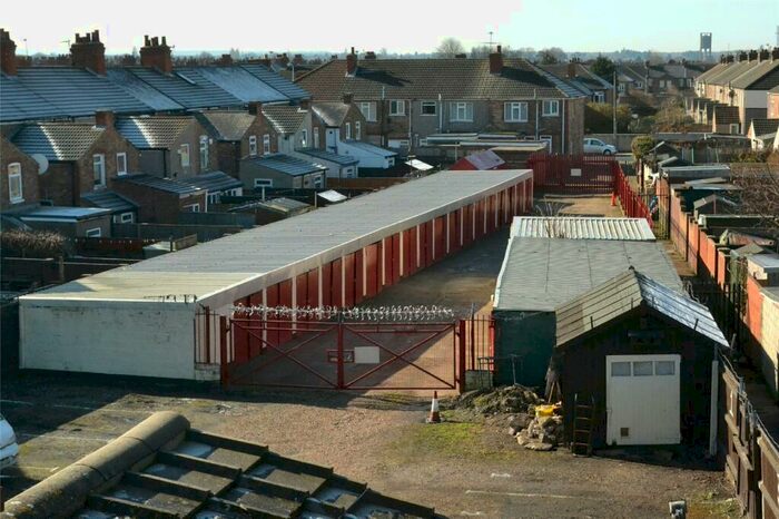 Garage / Parking To Rent In Lord Street, Grimsby, N E Lincs, DN31