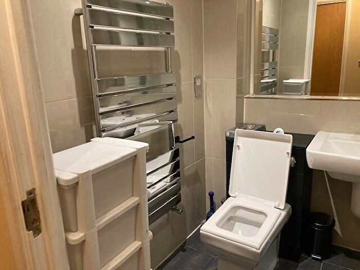 1 Bedroom Flat To Rent In Brooklyn House, Cmk, MK9
