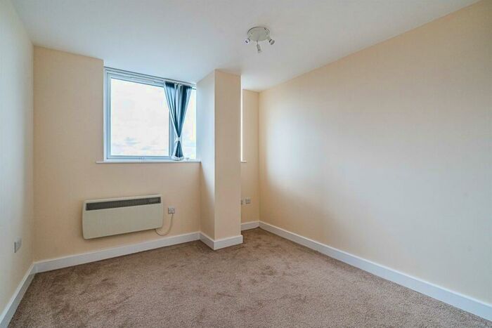 2 Bedroom Apartment To Rent In Castle Court, Dudley, DY2