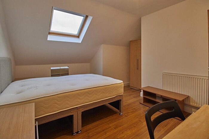 4 Bedroom House To Rent In Eastleigh Road, Leicester, LE3