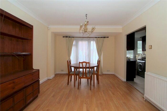 3 Bedroom Detached House To Rent In Twyford Abbey Road, Hanger Lane, London, NW10