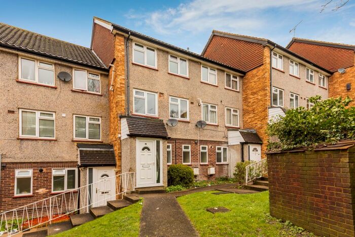 2 Bedroom Maisonette To Rent In Desborough House, Amersham Hill, High Wycombe HP13