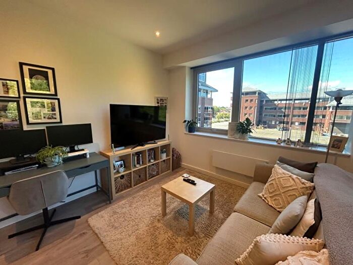 1 Bedroom Flat To Rent In Liongate House, Ladymead, Guildford, GU1