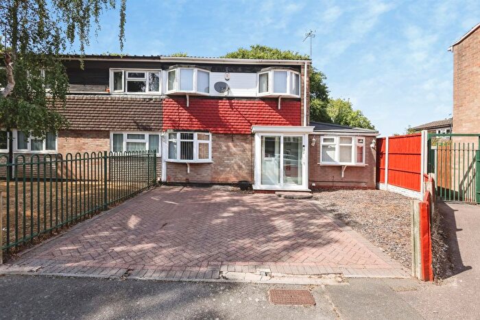 3 Bedroom End Terrace House For Sale In Bushbury Croft, Birmingham, B37