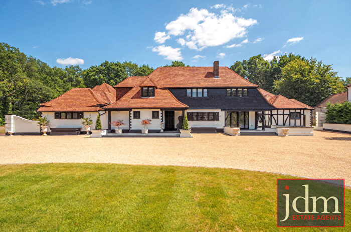 6 Bedroom Detached House To Rent In Park Avenue, Farnborough, Orpington, BR6