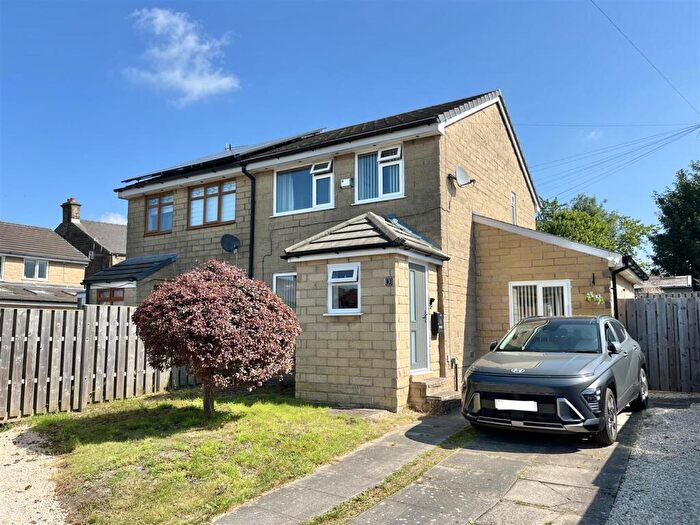 3 Bedroom Semi-Detached House For Sale In Castle Street, Hadfield, Glossop, SK13