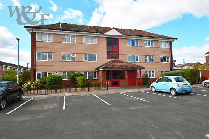 2 Bedroom Flat For Sale In Stornoway Road, Birmingham, B35