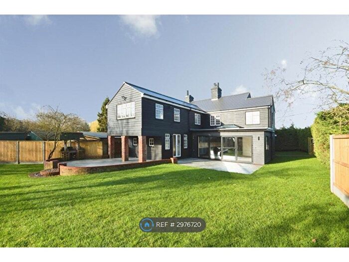 4 Bedroom Detached House To Rent In Coggeshall Road, Colchester, CO5