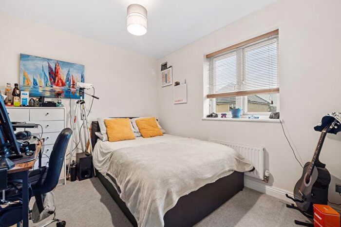 3 Bedroom Terraced House For Sale In Westmacott Road, Weymouth, DT3