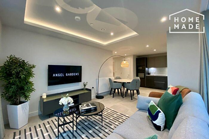 1 Bedroom Flat To Rent In Angel Gardens, M4