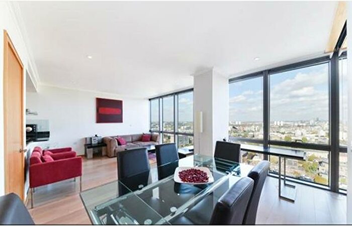 2 Bedroom Flat To Rent In West India Quay, Docklands, E14