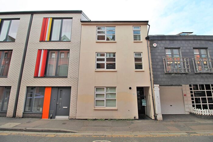 2 Bedroom Terraced House For Sale In Kensington Street, Brighton, BN1