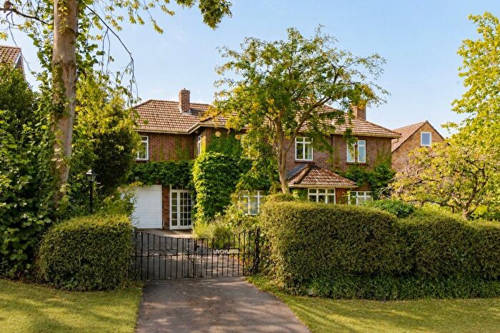 4 Bedroom Detached House For Sale In Cheyne Road, Bristol, BS9