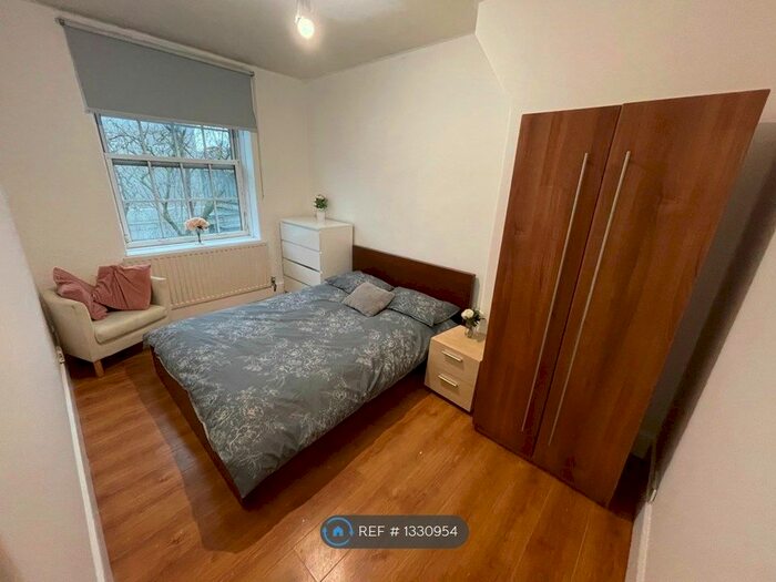 2 Bedroom Flat To Rent In Greet House, London, SE1