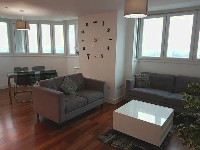 2 Bedroom Flat To Rent In Metropolitan House, Hagley Road, Birmingham, B16