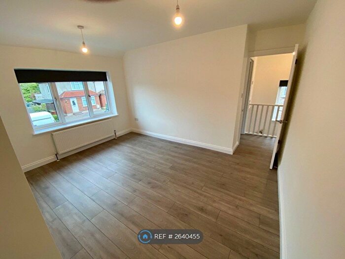 1 Bedroom Maisonette To Rent In Wren Road, Dagenham, RM9