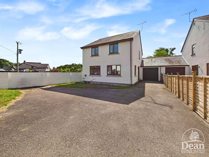 4 Bedroom Link Detached House To Rent In Ellwood, Nr. Coleford, GL16