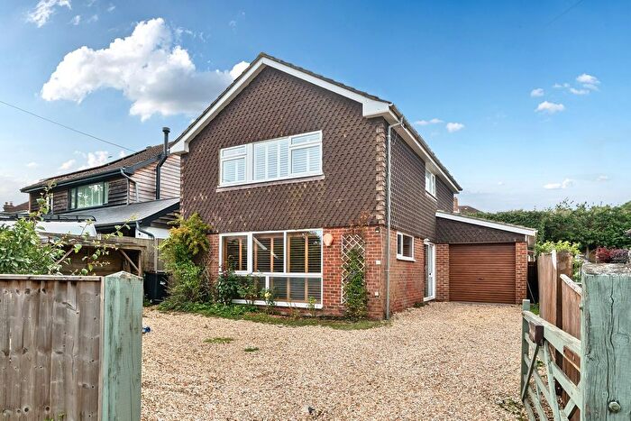 4 Bedroom Detached House For Sale In School Road, Bransgore, Christchurch, BH23