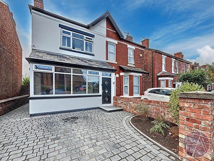 4 Bedroom Semi-Detached House To Rent In St Johns Road, Birkdale, Southport, PR8