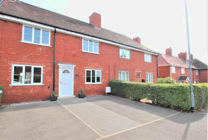 3 Bedroom Terraced House To Rent In First Avenue, NG21