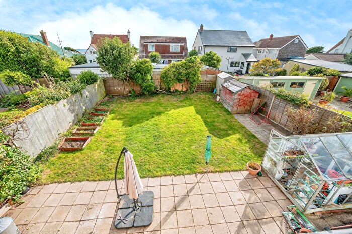 5 Bedroom Detached House For Sale In Manor Way, Hayling Island, Hampshire, PO11