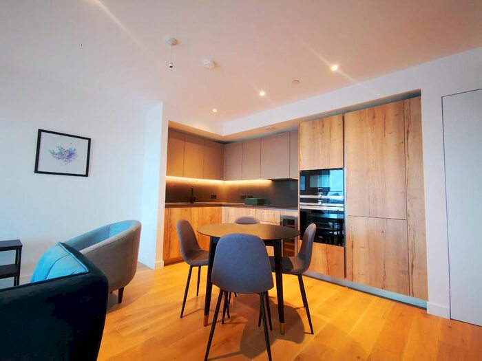 1 Bedroom Flat To Rent In The Makers, London, N1