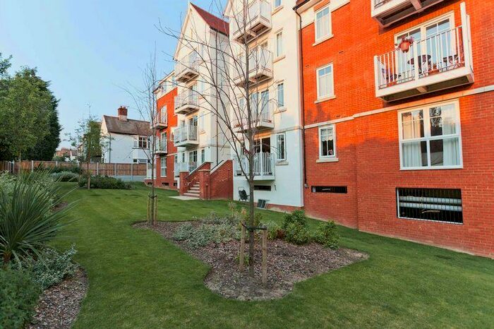 2 Bedroom Flat To Rent In Pembury Road, Westcliff-On-Sea *Available Now*, SS0