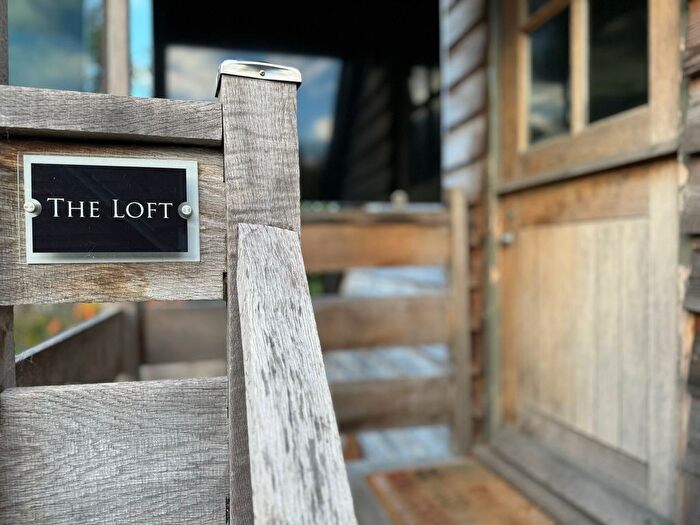 1 Bedroom Flat To Rent In Salterns Lane, Southampton, SO31