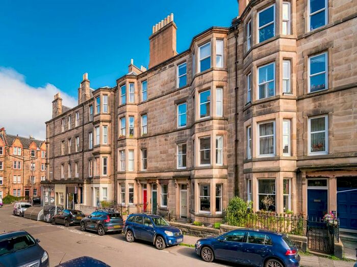 2 Bedroom Flat To Rent In Mertoun Place, Polwarth, Edinburgh, EH11