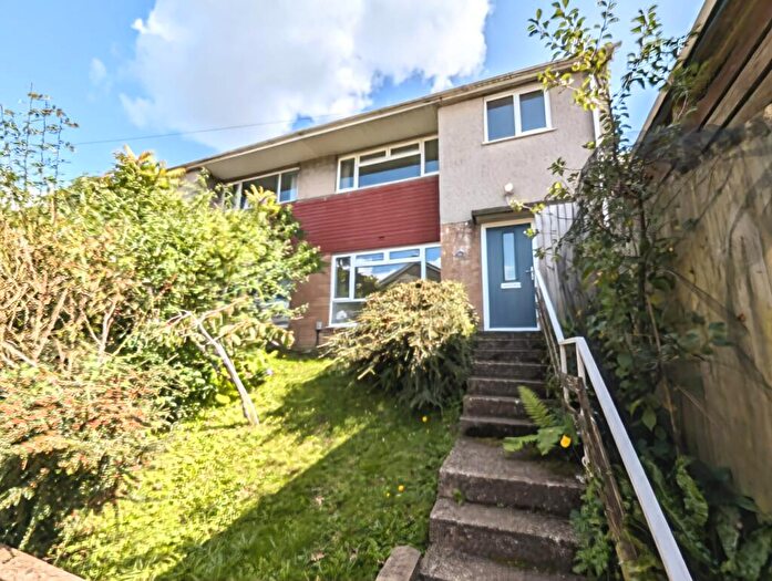 3 Bedroom Semi-Detached House For Sale In Abbey Close, Taffs Well, Cardiff, CF15