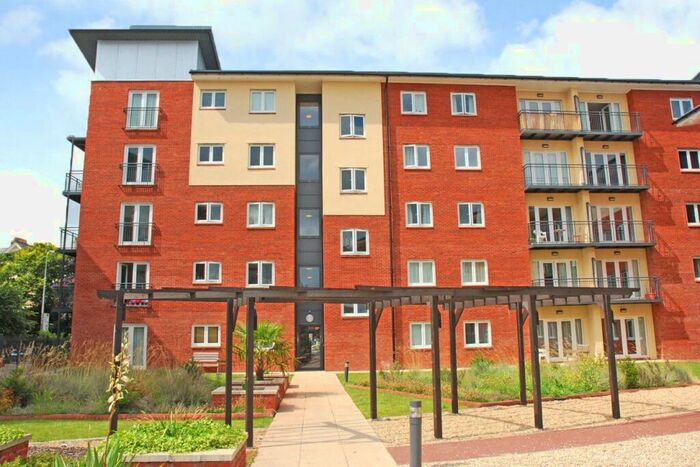 2 Bedroom Apartment To Rent In New North Road, Exeter, Devon, EX4