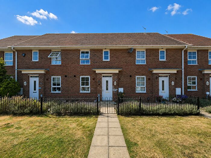 3 Bedroom Terraced House For Sale In Hawthorn Drive, Thornton, FY5
