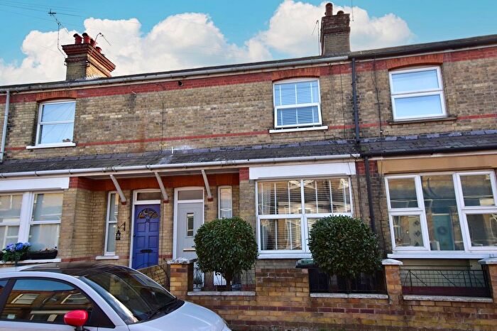2 Bedroom Terraced House For Sale In Tanners Hill, Abbots Langley, WD5