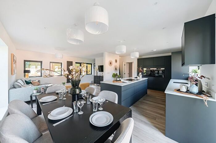 5 Bedroom Detached House To Rent In Sandy Lane, Church Crookham, GU52