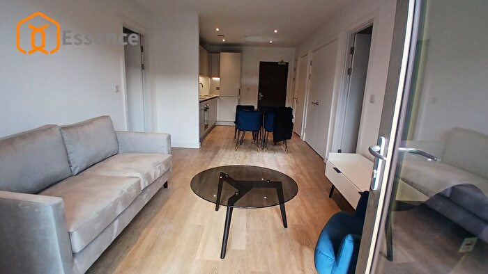 2 Bedroom Flat To Rent In Bromsgrove Street, Birmingham, B5