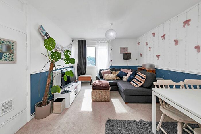 2 Bedroom Flat For Sale In Shakespeare, Royston, SG8