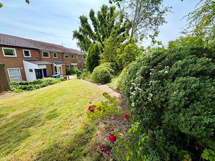 4 Bedroom End Of Terrace House For Sale In Sunfield, Romiley, Stockport, SK6